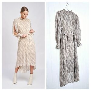 En Saison Midi Dress Womens Size XS  Ever Beige Tan Pleated Chiffon Longsleeve